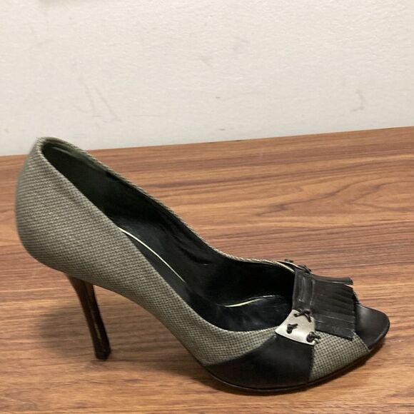 Bottega Veneta Black/Gray Canvas Pumps with Leather Fringe & Peep Toe. Size 39. - Picture 3 of 8